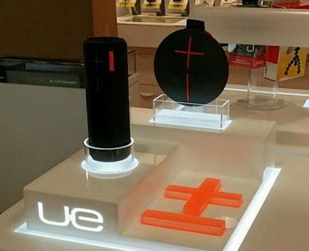 Ultimate Ears — Countertop Display